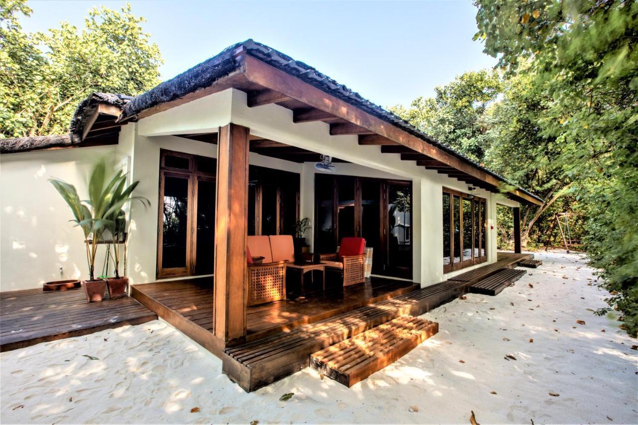 Reethi Beach Resort Kamadhoo Exterior photo