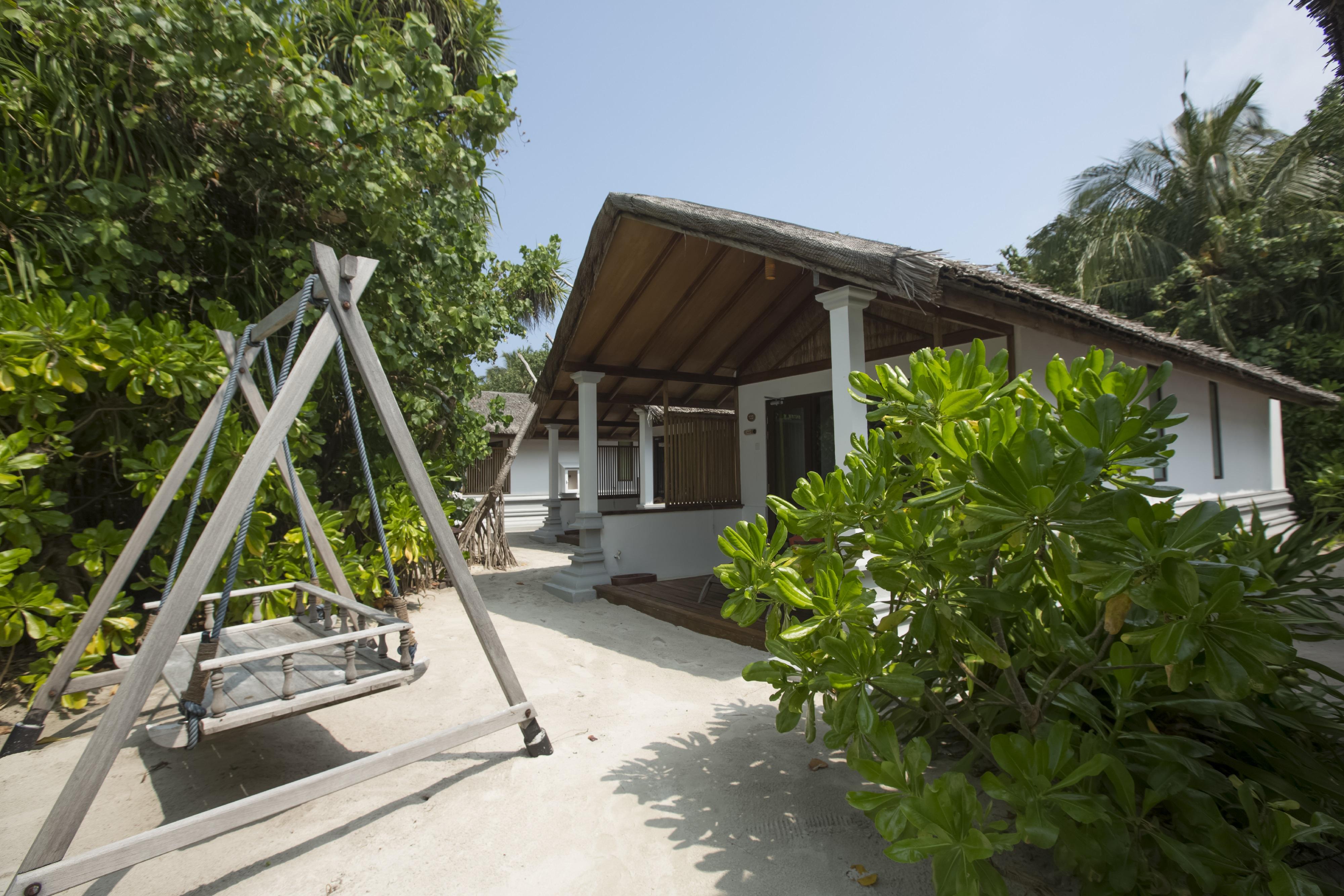 Reethi Beach Resort Kamadhoo Exterior photo