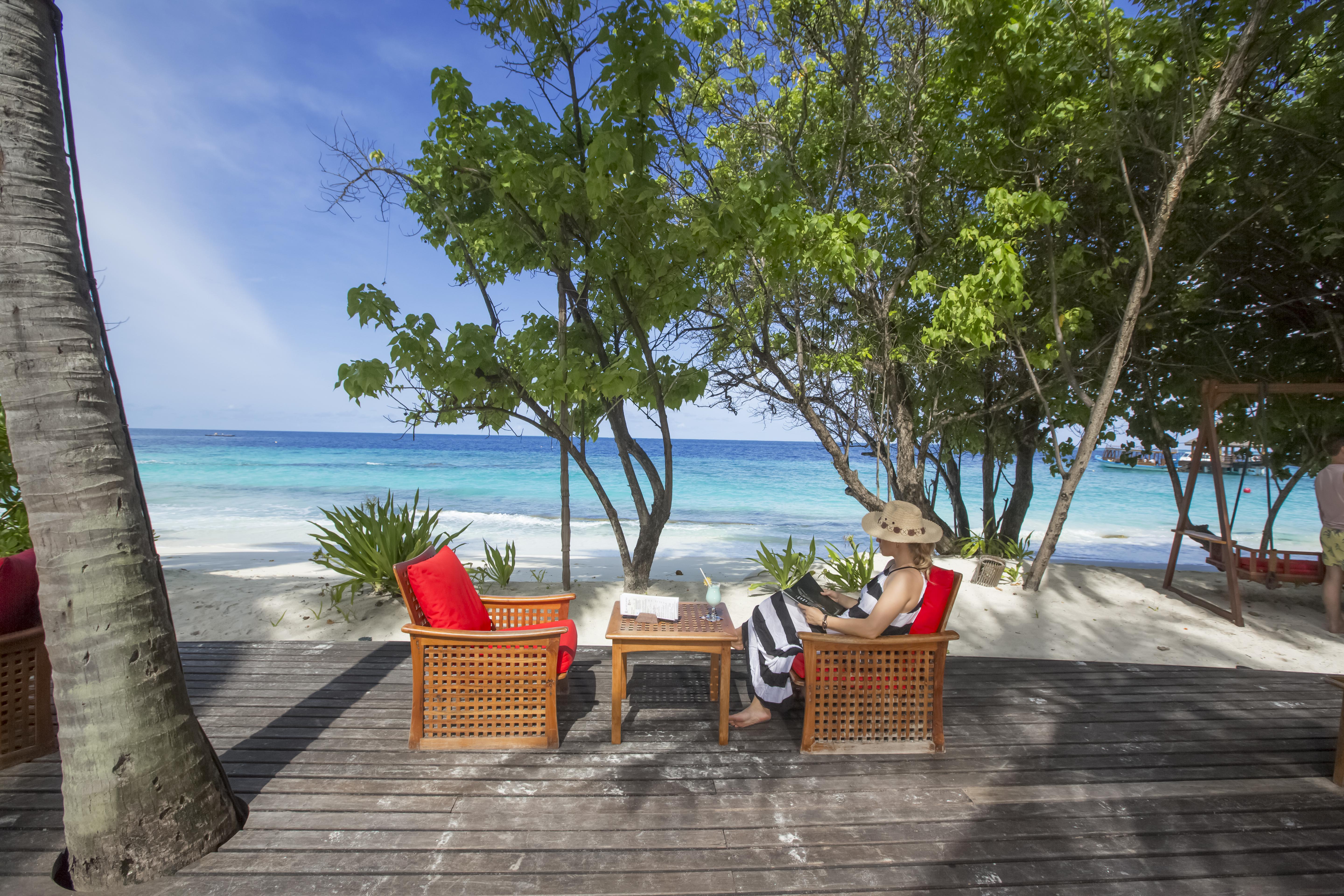 Reethi Beach Resort Kamadhoo Exterior photo